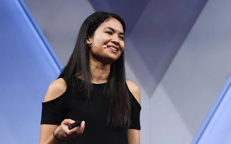 melanie perkins portrait